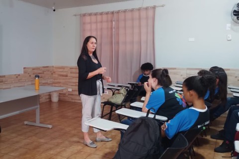 Palestra na PROMEC Sarandi reforça a importância do Maio Laranja
