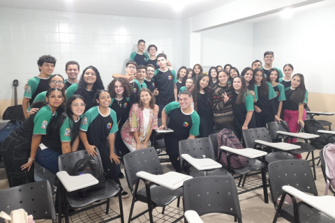 Hoje a tarde os jovens tiveram uma super palestra